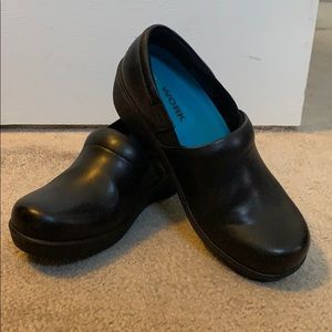 Dr. Scholl Work Clogs